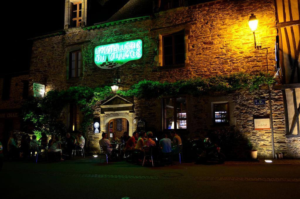 Le Cafe Du Village - Bar A Cocktails & A Ambiance Lohéac Dış mekan fotoğraf